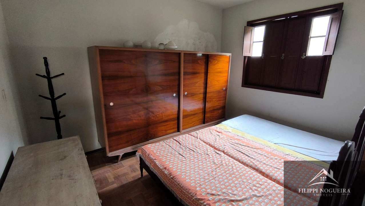Conheça Excelente oportunidade para investidores: propriedade com 2.208 m², formada por três lotes, com possibilidade de divisão em quatro. - FNCA20017 - 18 18