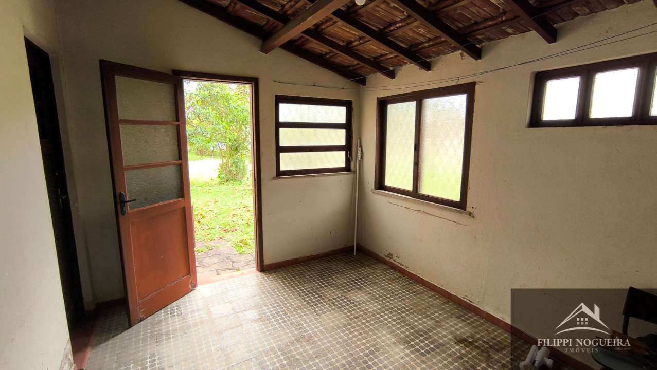 Conheça Excelente oportunidade para investidores: propriedade com 2.208 m², formada por três lotes, com possibilidade de divisão em quatro. - FNCA20017 - 22 22