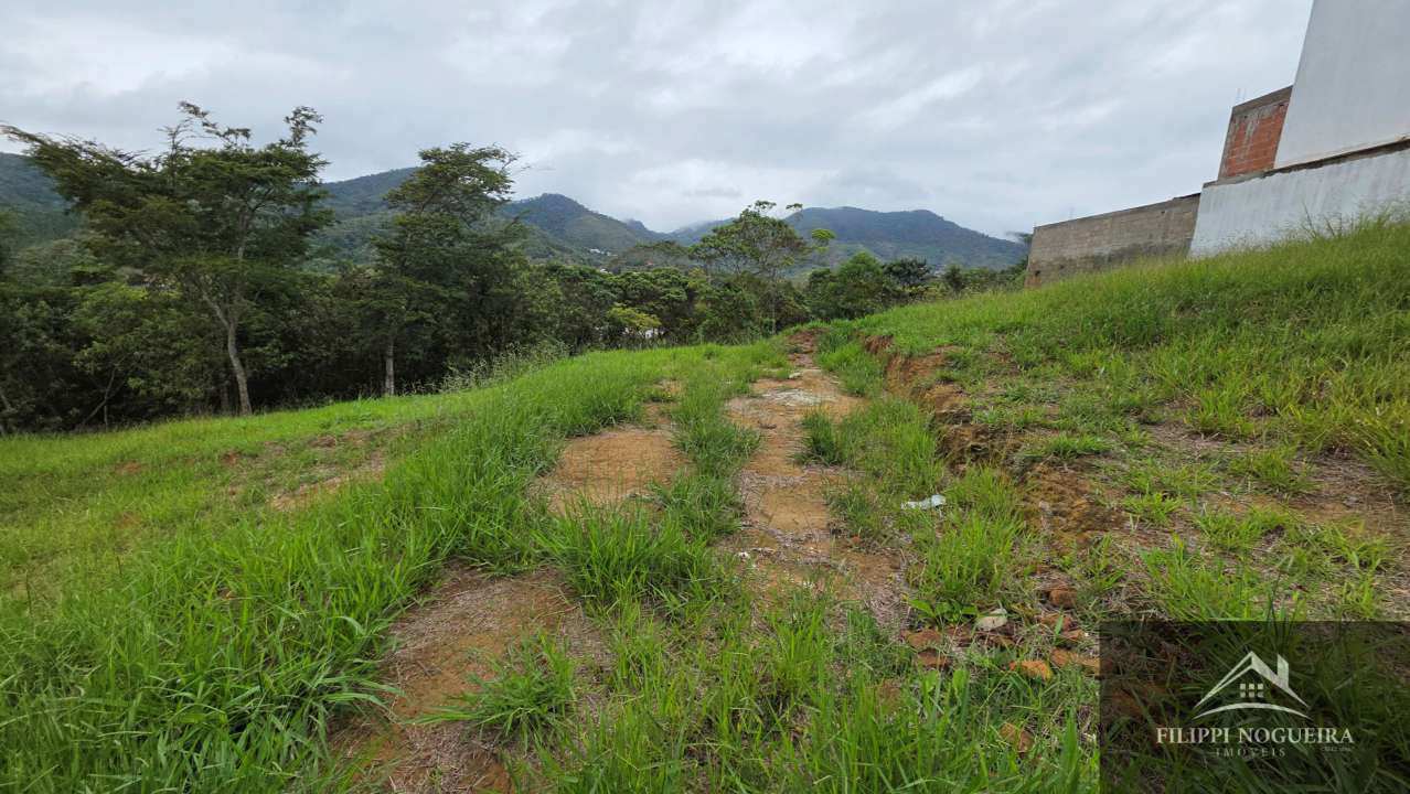 Conheça Excelente terreno, com uma vista deslumbrante para o verde, ótima vizinhança e apenas 4 minutos do Centro de Miguel Pereira. - FNTE00021 - 1 1