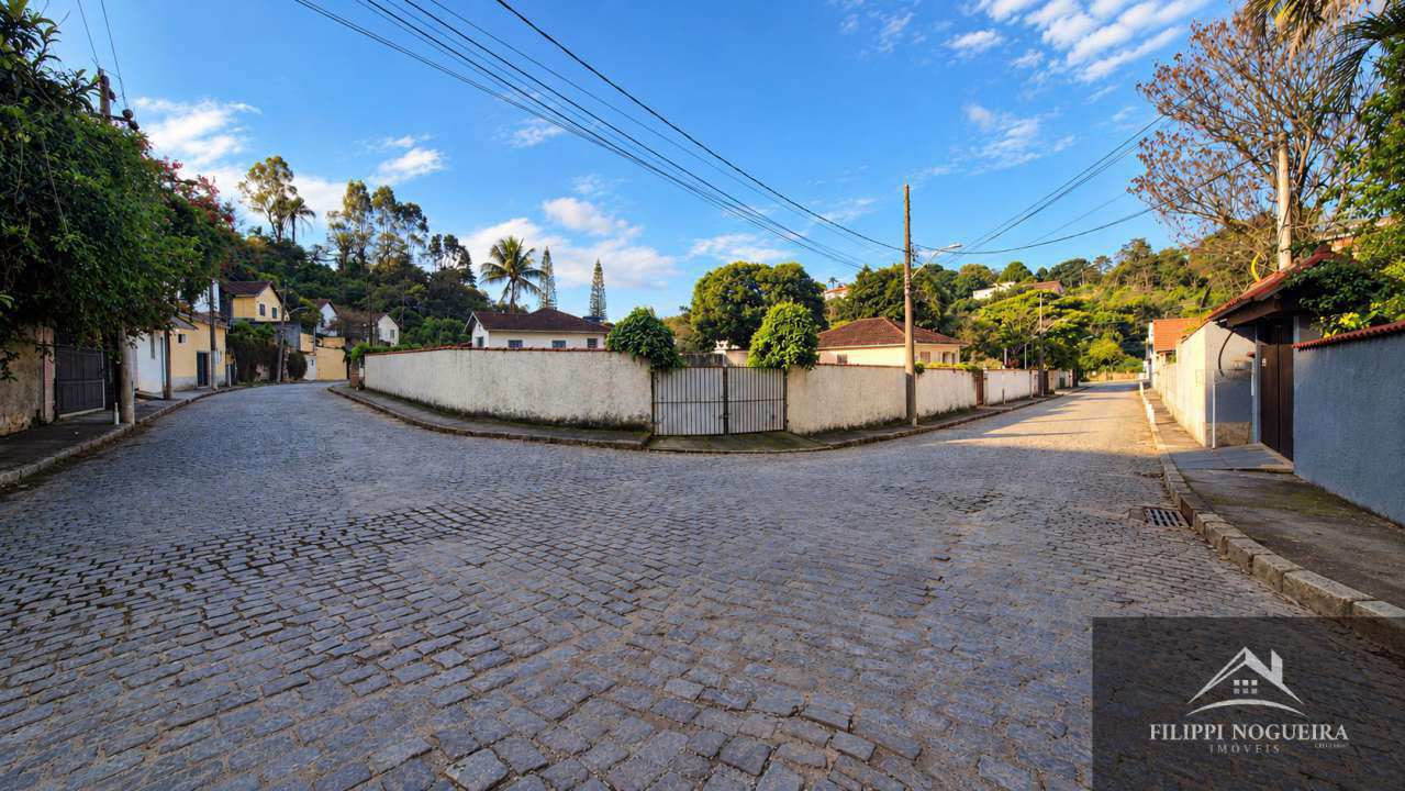 Conheça Excelente terreno de esquina com 468 m² no Centro de Miguel Pereira - FNTE00022 - 1 1