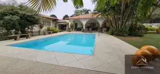 Propriedade espetacular de alto padrão com um fino acabamento, foi investido 1 milhão em reforma. - csitalia