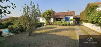 Excelente propriedade com duas casas, piscina e uma área de terreno com 830m². Localização maravilhosa!- R$ 850.000 - csalto900