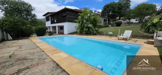 Excelente propriedade com 6 quartos, 3 salas, piscina, área gourmet e uma localização maravilhosa! - csvillage