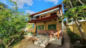 Ótima localização - Imóvel em bairro nobre com 3 quartos, duas salas, piscina e churrasqueira. - csvls750