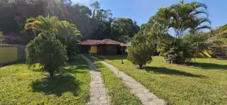 Imperdível - Excelente casa de campo com 3 quartos sendo uma suíte, piscina, espaço gourmet e terreno com 1895m². - csarc590
