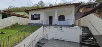 Vende-se casa na Ramada com 3 quartos sendo uma suíte, apenas à 1,7km da faculdade. - csra430
