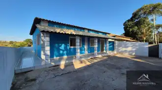 Vende-se casa com 3 quartos, sendo uma suíte, com vista para as montanhas. - FNCA30002 Vende-se casa com 3 quartos, sendo uma suíte, com vista para as montanhas. - FNCA30002