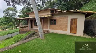 Vende-se excelente casa de primeira locação composta por 3 quartos sendo uma suíte, local muito nobre. - FNCA30007 Vende-se excelente casa de primeira locação composta por 3 quartos sendo uma suíte, local muito nobre. - FNCA30007