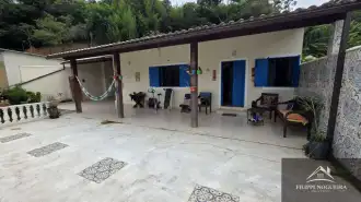 Propriedade com duas casas, localizada em bairro nobre de Miguel Pereira. - FNCA40004