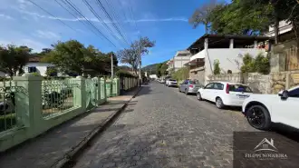Oportunidade! Área comercial com 1.275 m² e saída para duas ruas no Centro de Miguel Pereira. - FNCA60002