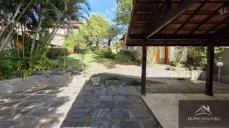 Oportunidade! Área comercial com 1.275 m² e saída para duas ruas no Centro de Miguel Pereira. - FNCA60002