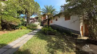Oportunidade! Área comercial com 1.275 m² e saída para duas ruas no Centro de Miguel Pereira. - FNCA60002