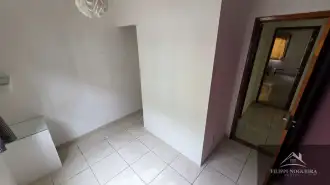Apartamento térreo de 2 quartos sendo uma suíte, varanda e vaga em condomínio tranquilo. - FNAP20001