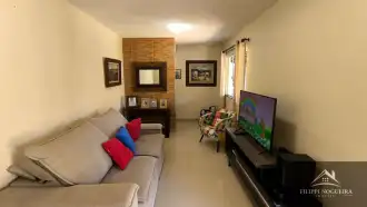 Casa com 2 quartos, sendo uma suíte, em um área total de 657,39m² em Miguel Pereira. - FNCA20012