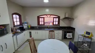 Belíssima residência de alto padrão com 6 quartos, sendo 3 suítes, sauna, área gourmet completa em um bairro nobre de Miguel Pereira. - casavillage2100