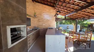 Belíssima residência de alto padrão com 6 quartos, sendo 3 suítes, sauna, área gourmet completa em um bairro nobre de Miguel Pereira. - casavillage2100