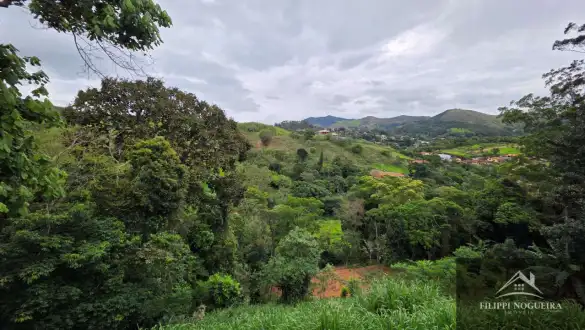 Casa duplex de alto padrão com 3 quartos, suíte e vista para as montanhas em bairro nobre de Miguel Pereira - FNCA30012S