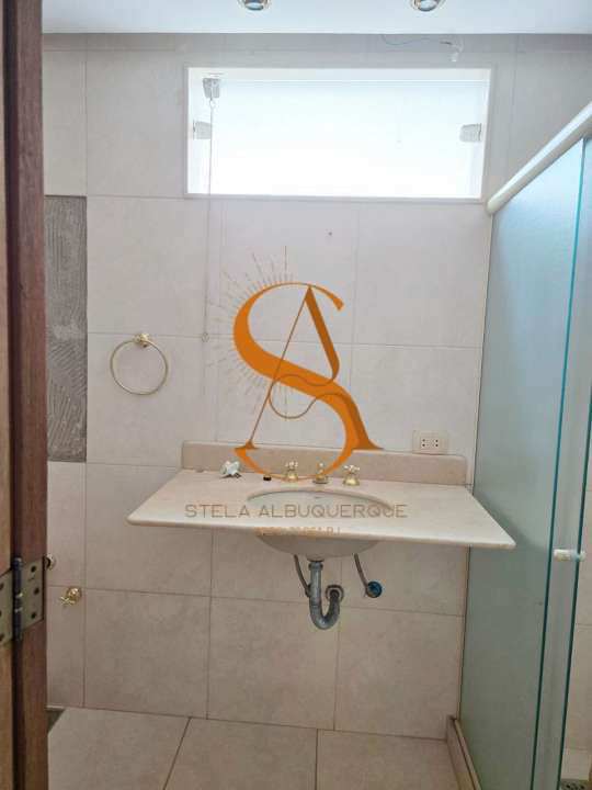 banheiro em frente ao 2º quarto - 16