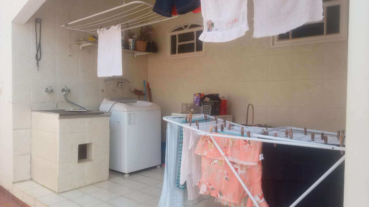 Conheça Casa 3 quartos à venda Centro, São Pedro - R$ 1.800.000 - CS085 - 23 23