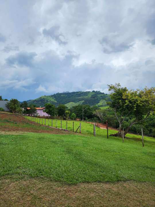 Conheça Chácara à venda Santana, São Pedro - R$ 585.000 - CH099 - 9 9