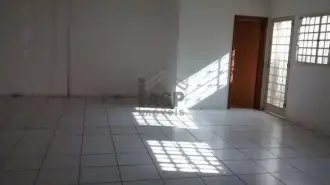 Conheça Ponto comercial para alugar Centro, São Pedro - R$ 2.000 - AL005 - 15 15
