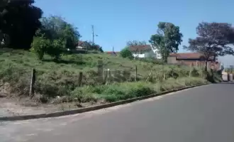 Conheça Terreno à venda Centro, São Pedro - R$ 100.000 - LT083 - 2 2