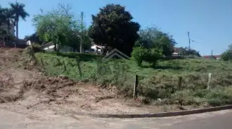 Conheça Terreno à venda Centro, São Pedro - R$ 130.000 - LT085 - 5 5