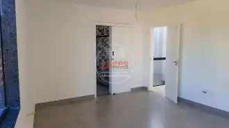 Conheça Suíte 1 (2º piso) (2) do imóvel - Casa duplex nova 3 quartos em Pedra de Guaratiba (15000-171) - 15000-171 - 18 Suíte 1 (2º piso) (2) - 18