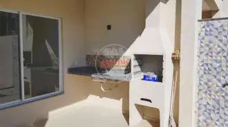Conheça Varanda coberta com churrasqueira do imóvel - Casa linear nova 2 quartos perto da praia em Pedra de Guaratiba (15000-172) - 15000-172 - 3 Varanda coberta com churrasqueira - 3