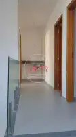 Conheça Corredor interno (2º piso) do imóvel - Casa duplex nova 3 suítes no Cond. Pedra do Sol - Vargem Pequena (15000-173) - 15000-173 - 14 Corredor interno (2º piso) - 14