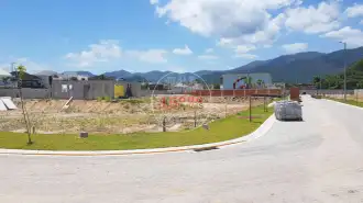 Conheça Perspectiva de uma das ruas do condomínio (1) do imóvel - Lote de 187 m² no Cond. Villa Blanca Residence - Recreio (15000-184) - 15000-184 - 8 Perspectiva de uma das ruas do condomínio (1) - 8