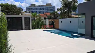 Conheça Quintal / Garagem do imóvel - Casa triplex 4 suítes no Cond. Vivendas do Sol - Recreio (15000-190) - 15000-190 - 3 Quintal / Garagem - 3
