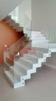Conheça Escadas (para o 2º piso) do imóvel - Casa triplex 4 suítes no Cond. Vivendas do Sol - Recreio (15000-190) - 15000-190 - 13 Escadas (para o 2º piso) - 13