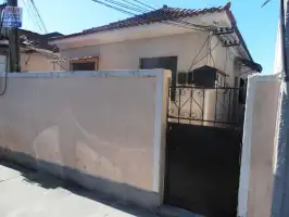 Casa para alugar Rua Acesita, Bangu, Rio de Janeiro - R$ 670 - SA0138