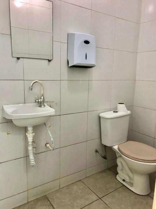 Conheça Sobreloja lavabo do imóvel - Loja 266m² para alugar Rua Riachuelo, Centro, Rio de Janeiro - R$ 7.000 - LCR - 8 Sobreloja lavabo - 8