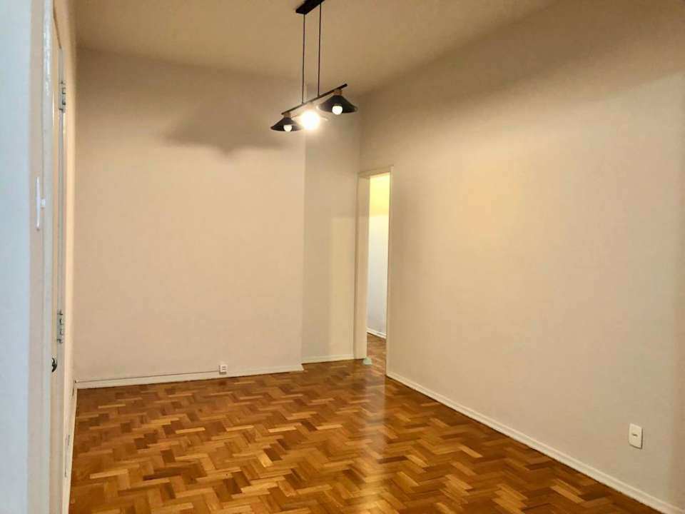 Conheça Sala em dois ambientes do imóvel - Apartamento para alugar Rua Barão do Flamengo, Flamengo, Rio de Janeiro - R$ 4.200 - LBF - 2 Sala em dois ambientes - 2