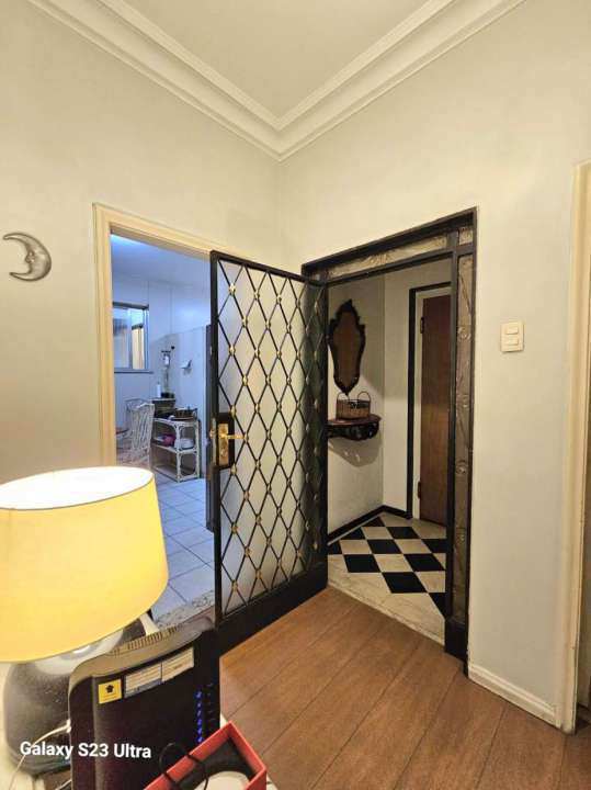 Conheça Hall privativo do imóvel - Apartamento à venda Rua Raul Pompéia, Copacabana, Rio de Janeiro - R$ 1.500.000 - VRPo - 19 Hall privativo - 19