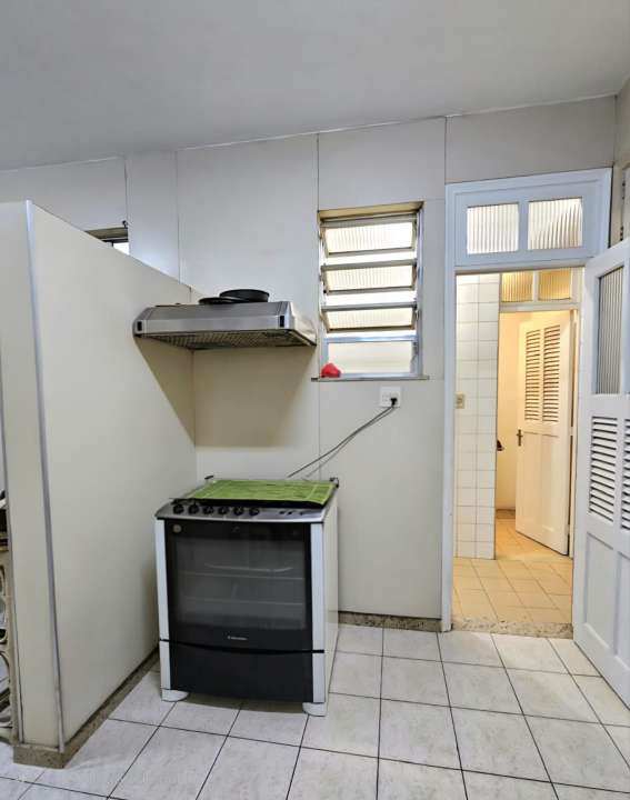 Conheça Apartamento à venda Rua Raul Pompéia, Copacabana, Rio de Janeiro - R$ 1.500.000 - VRPo - 22 22