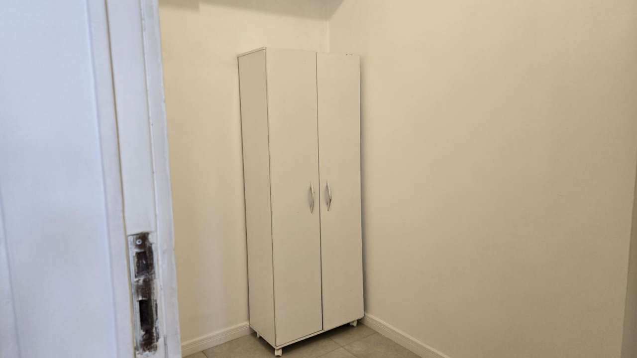 Quarto de serviço - 23