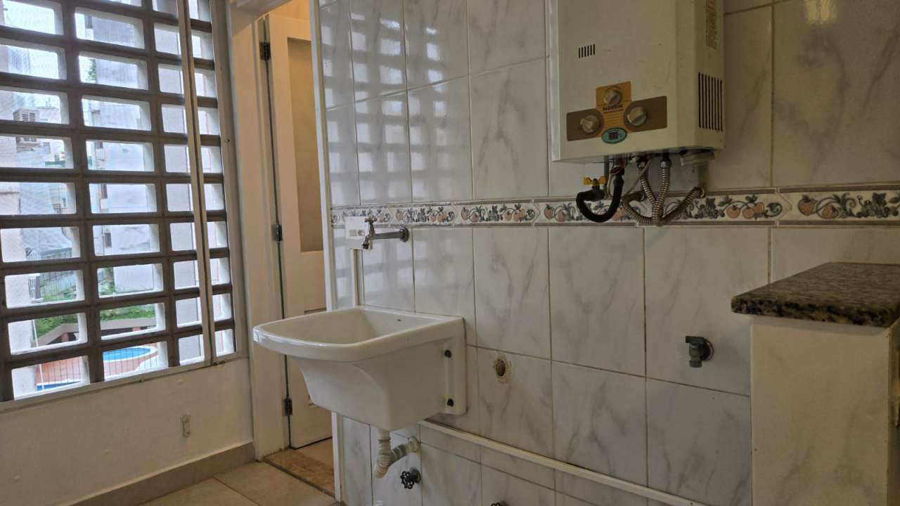 Área de serviço - 22