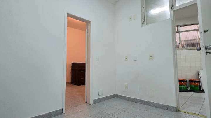 Quarto de serviço - 18