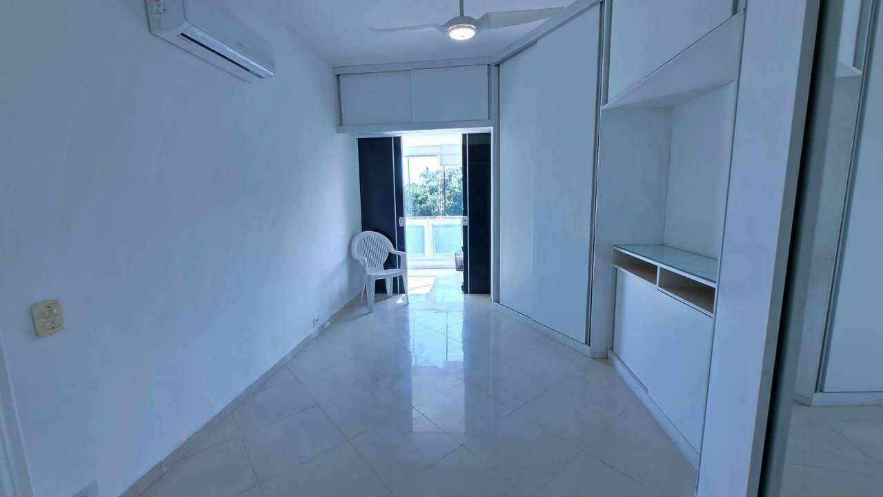 Lazer e ônibus - Apartamento com lazer completo à venda Avenida Prefeito Dulcídio Cardoso, Barra da Tijuca, Rio de Janeiro - R$ 1.280.000 - VRFCM