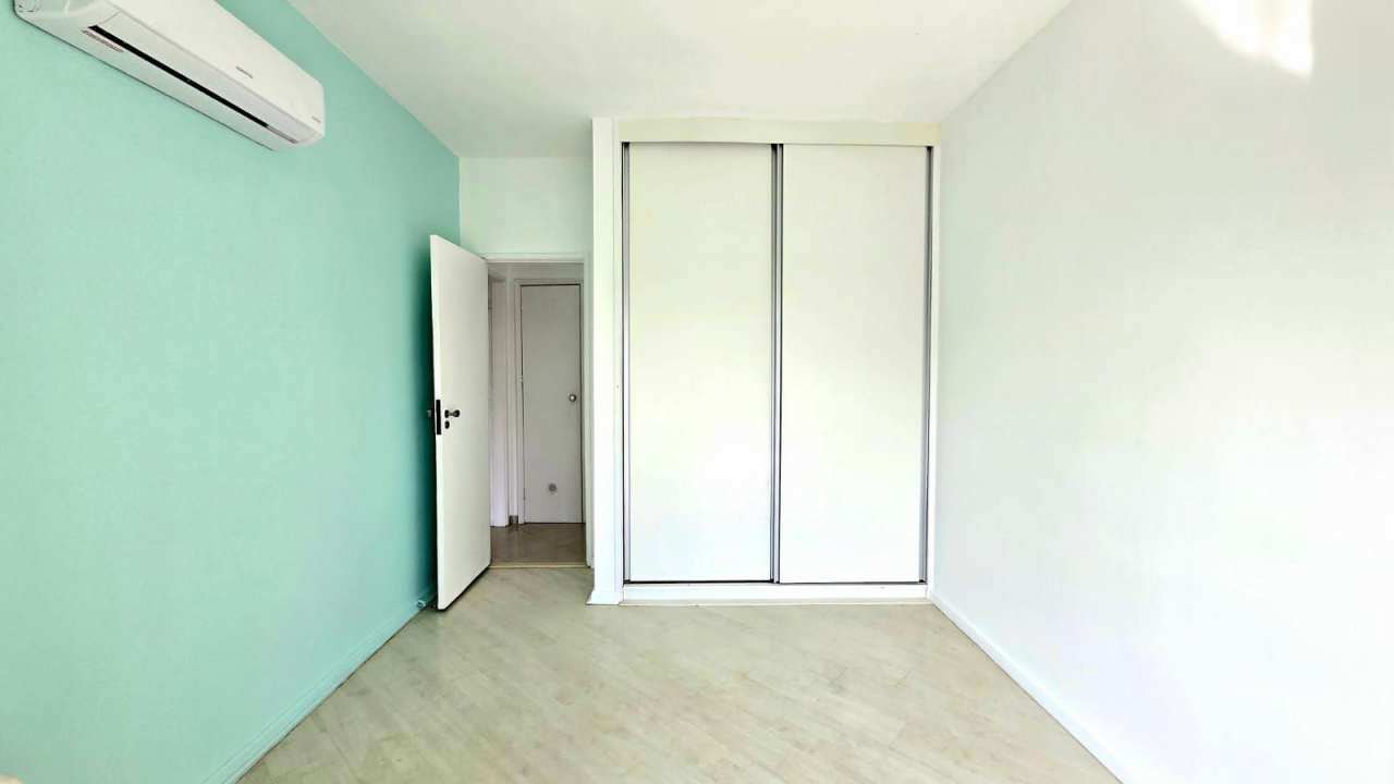 Lazer e ônibus - Apartamento com lazer completo à venda Avenida Prefeito Dulcídio Cardoso, Barra da Tijuca, Rio de Janeiro - R$ 1.280.000 - VRFCM