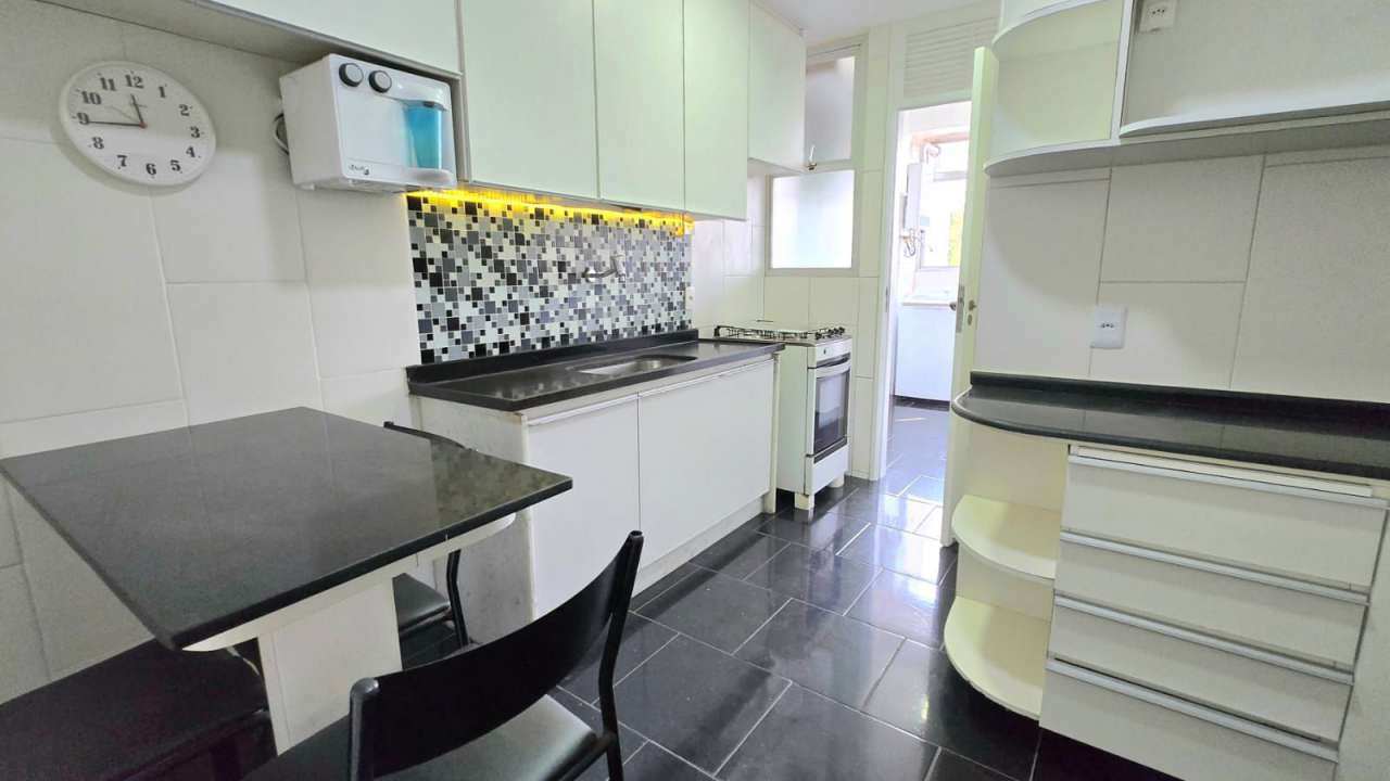 Lazer e ônibus - Apartamento com lazer completo à venda Avenida Prefeito Dulcídio Cardoso, Barra da Tijuca, Rio de Janeiro - R$ 1.280.000 - VRFCM