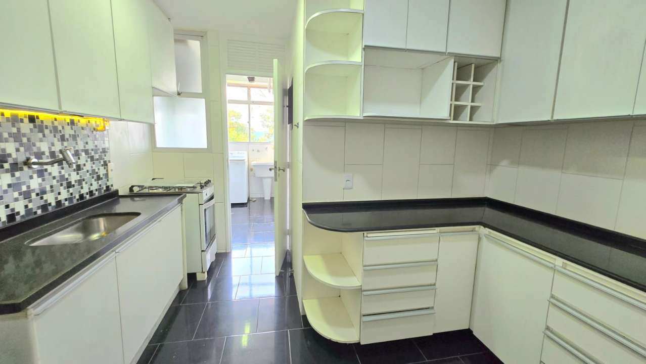 Lazer e ônibus - Apartamento com lazer completo à venda Avenida Prefeito Dulcídio Cardoso, Barra da Tijuca, Rio de Janeiro - R$ 1.280.000 - VRFCM