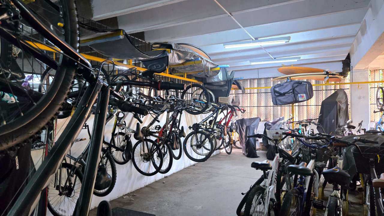 Lazer e ônibus - Apartamento com lazer completo à venda Avenida Prefeito Dulcídio Cardoso, Barra da Tijuca, Rio de Janeiro - R$ 1.280.000 - VRFCM