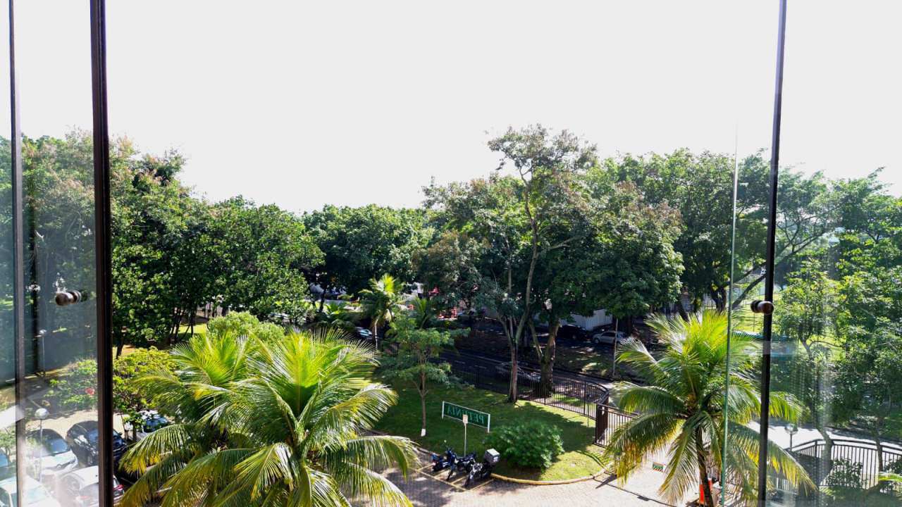 Lazer e ônibus - Apartamento com lazer completo à venda Avenida Prefeito Dulcídio Cardoso, Barra da Tijuca, Rio de Janeiro - R$ 1.280.000 - VRFCM