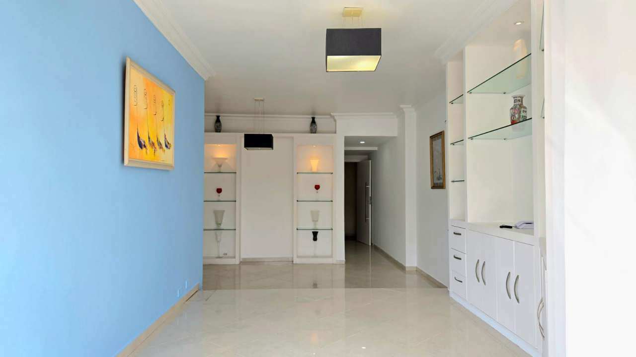 Lazer e ônibus - Apartamento com lazer completo à venda Avenida Prefeito Dulcídio Cardoso, Barra da Tijuca, Rio de Janeiro - R$ 1.280.000 - VRFCM