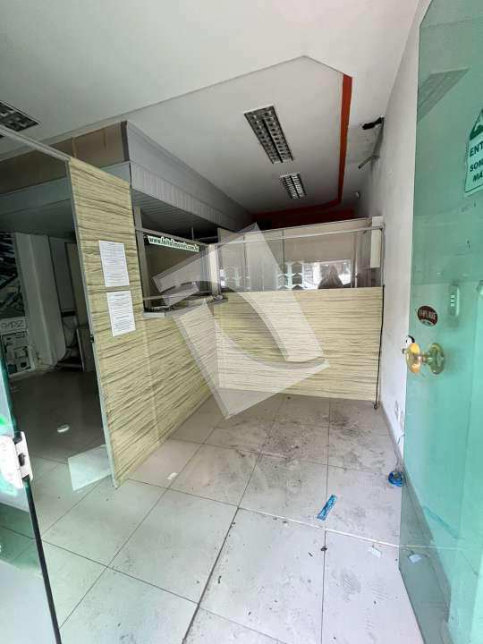 Conheça Ponto comercial para alugar Avenida Brigadeiro Lima e Silva,Jardim Vinte e Cinco de Agosto, Duque de Caxias - R$ 4.000 - 69 - 2 2