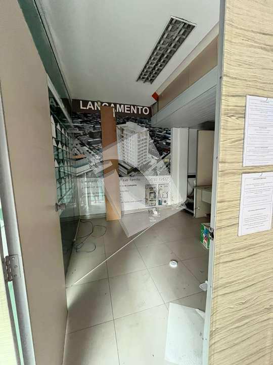 Conheça Ponto comercial para alugar Avenida Brigadeiro Lima e Silva,Jardim Vinte e Cinco de Agosto, Duque de Caxias - R$ 4.000 - 69 - 10 10